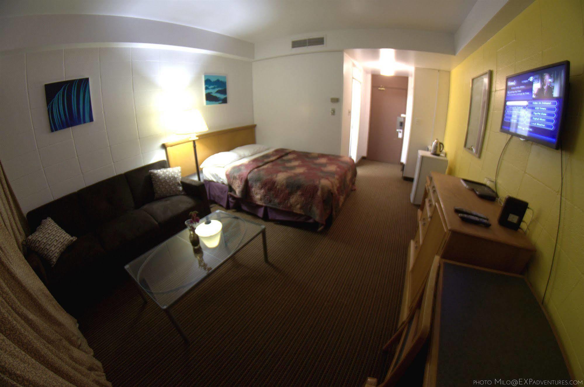 Hotel Royal Plaza 3*