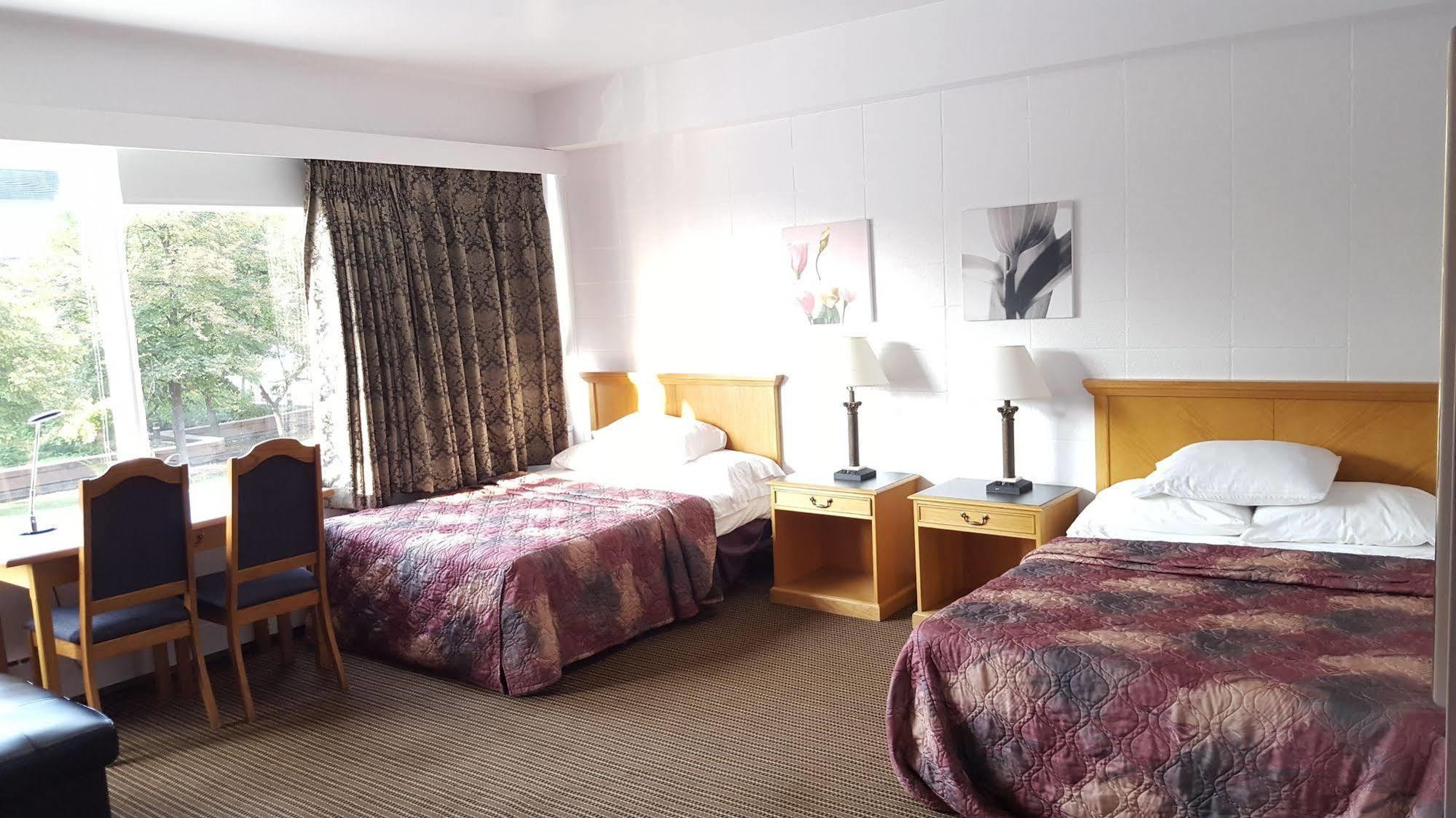 Royal Plaza Hotel Winnipeg